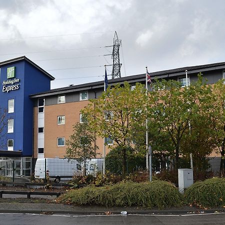 Holiday Inn Express Birmingham Star City By Ihg Ngoại thất bức ảnh